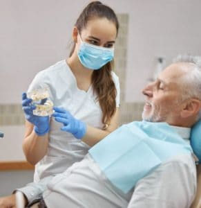 יתרונות וחסרונות של השתלת שיניים